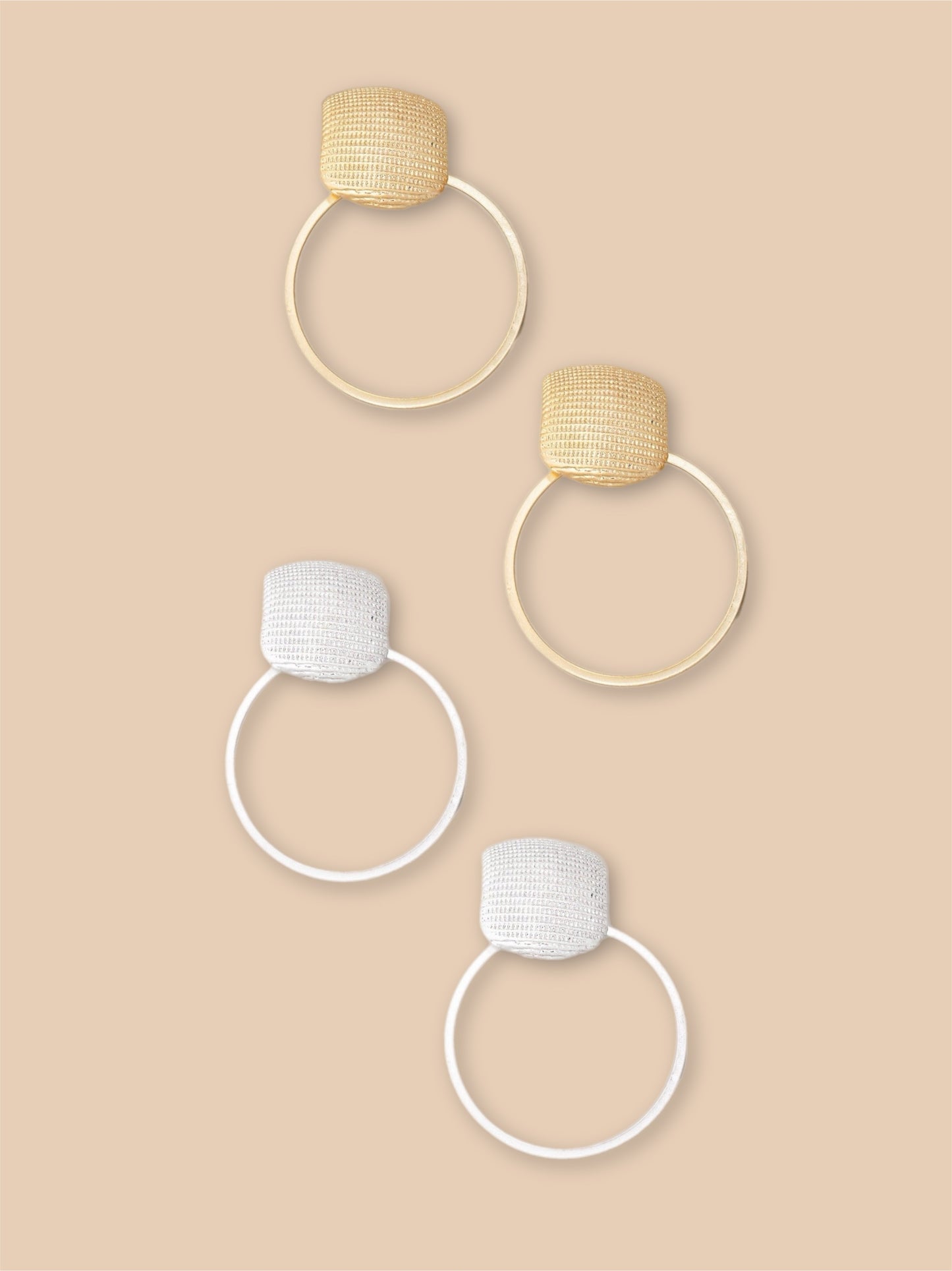 Keep it Chic Earrings