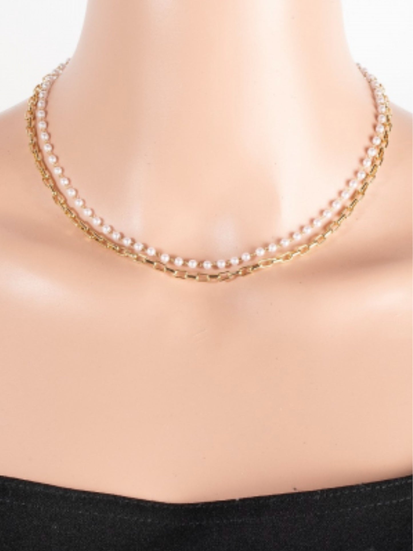 Pearl Next Door Necklace