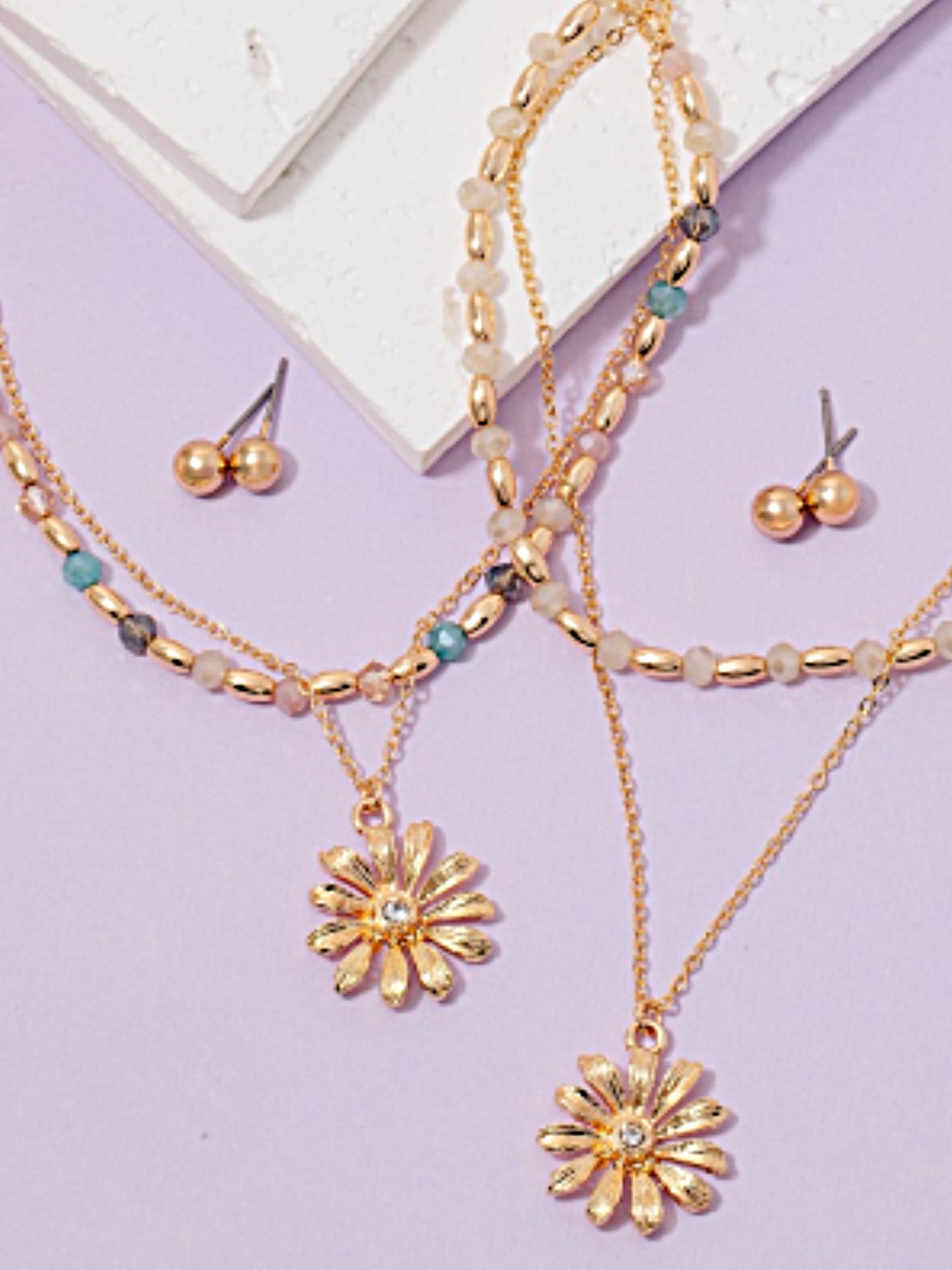 Daisy Does It Necklace